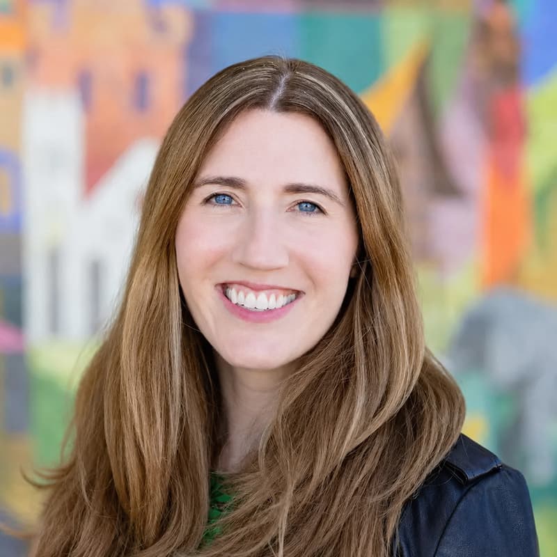 Julia Stiglitz